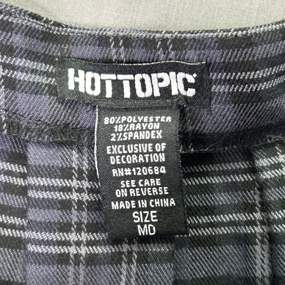 Hot Topic Plaid Pleated Skirt Medium O-Ring Strap Y2K Goth Alt Punk - Picture 2 of 5